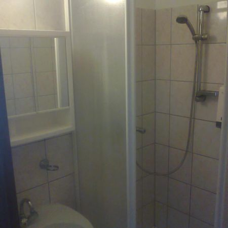 Pontis Hotel Biatorbagy Exterior photo